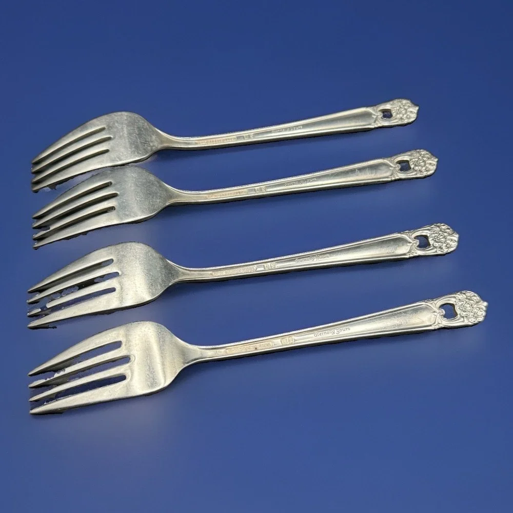 VTG 1847 Rogers Bros ETERNALLY YOURS Salad Forks Set of 4 Silverplate 6.75